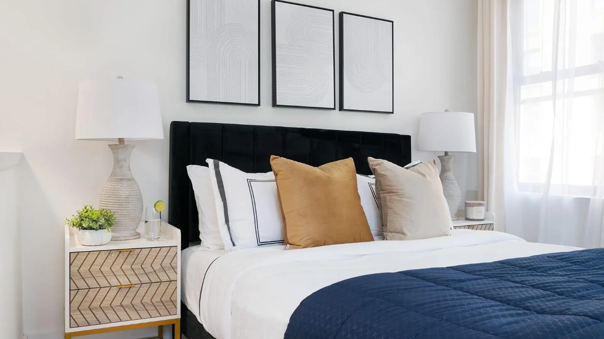 78-4A 2Br Duplex With A Balcony Prime Ues Apartment New York