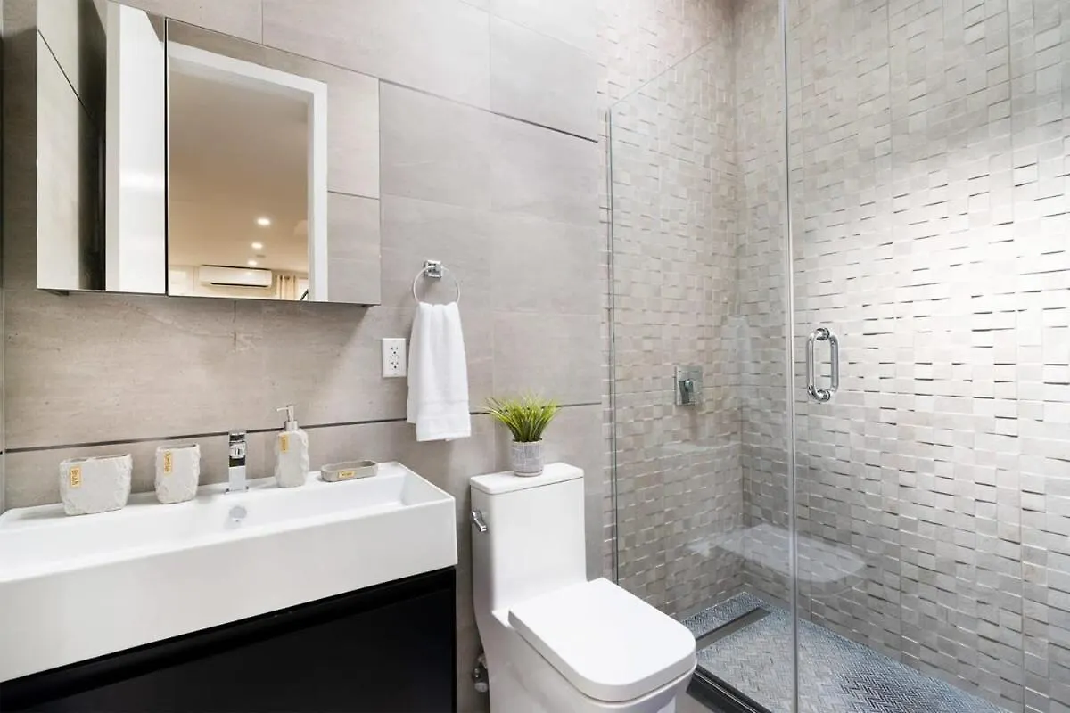 78-4A 2Br Duplex With A Balcony Prime Ues Apartment New York