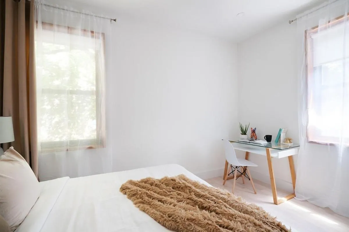78-4A 2Br Duplex With A Balcony Prime Ues Apartment New York United States
